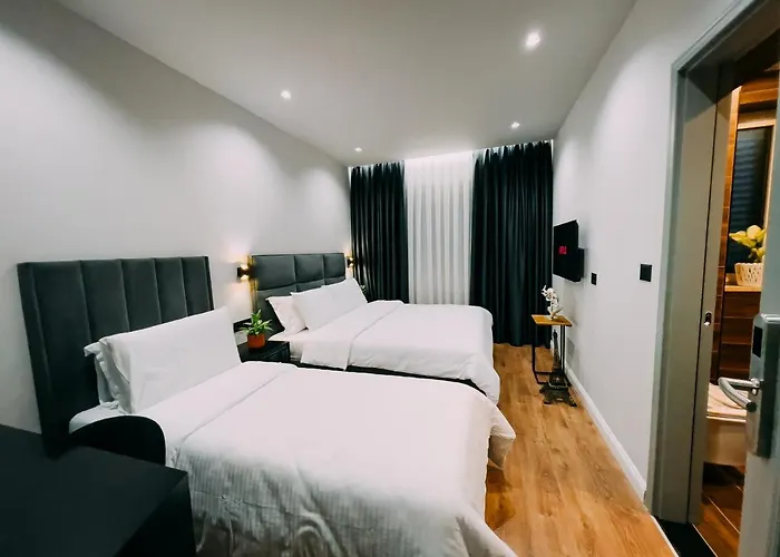 ホテル Imperator ティラナ