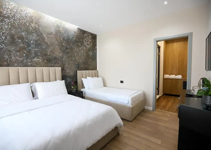 Imperator 4* ティラナ