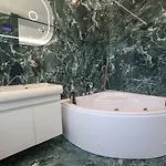 Отель Imperator Тирана