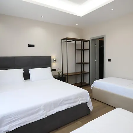 Imperator 4* تيرانا