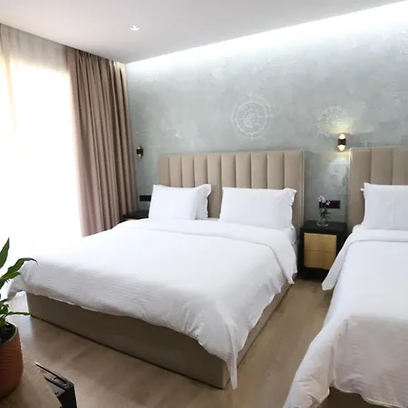 Imperator فندق تيرانا