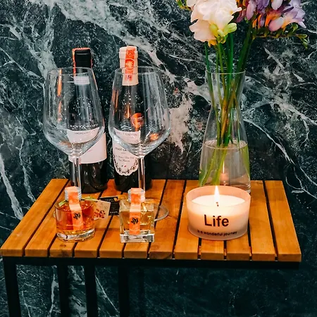 Imperator تيرانا