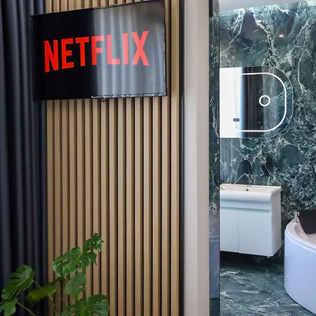 Imperator מלון טיראנה